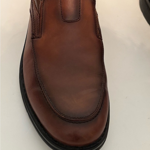 DOCKERS Men’s Tan Leather Slip Ons Size 9.5 - Picture 2 of 7